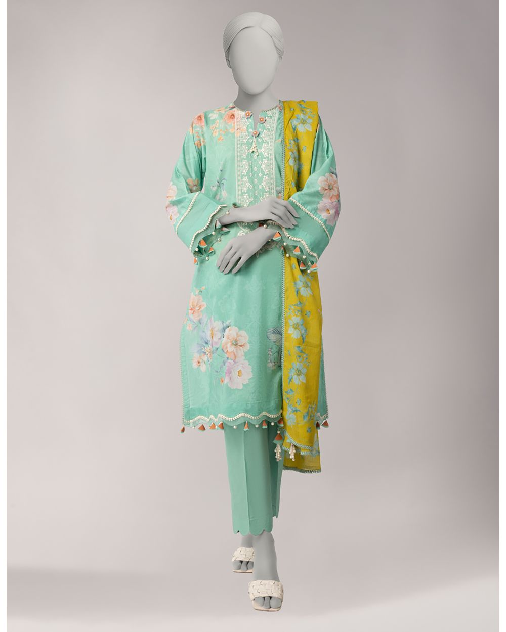 JLAWN-S-26-3753 SOFT FLORALS-3