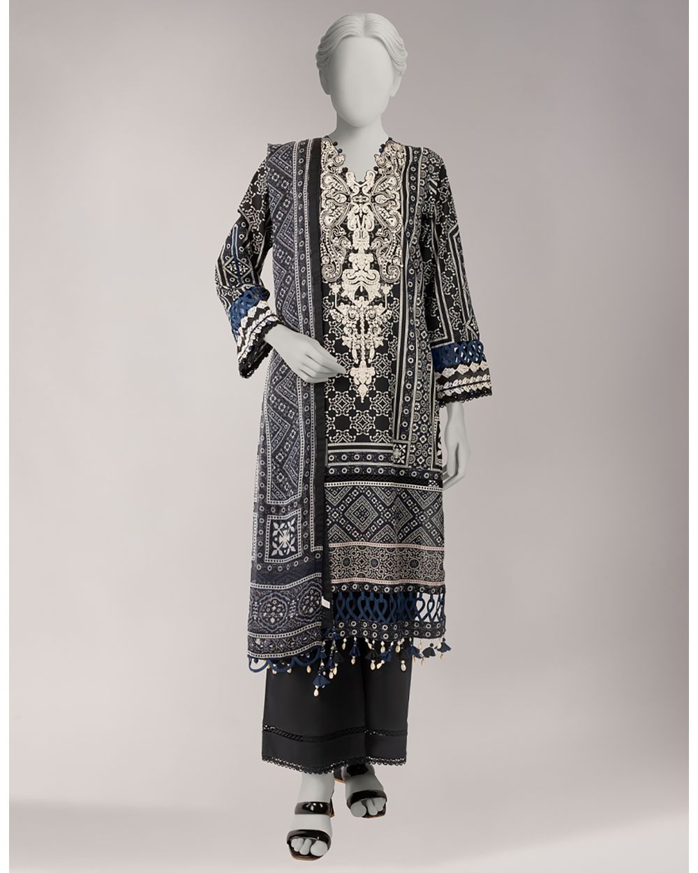 JLAWN-S-26-3759 AJRAK-05