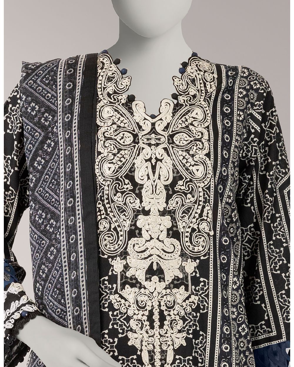 JLAWN-S-26-3759 AJRAK-05