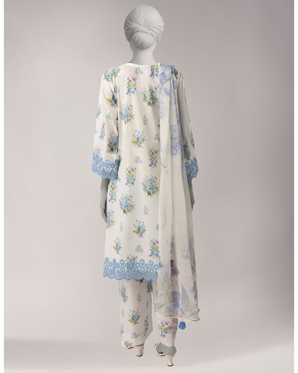 JLAWN-S-26-3768 FLORAL MYSTIC-6