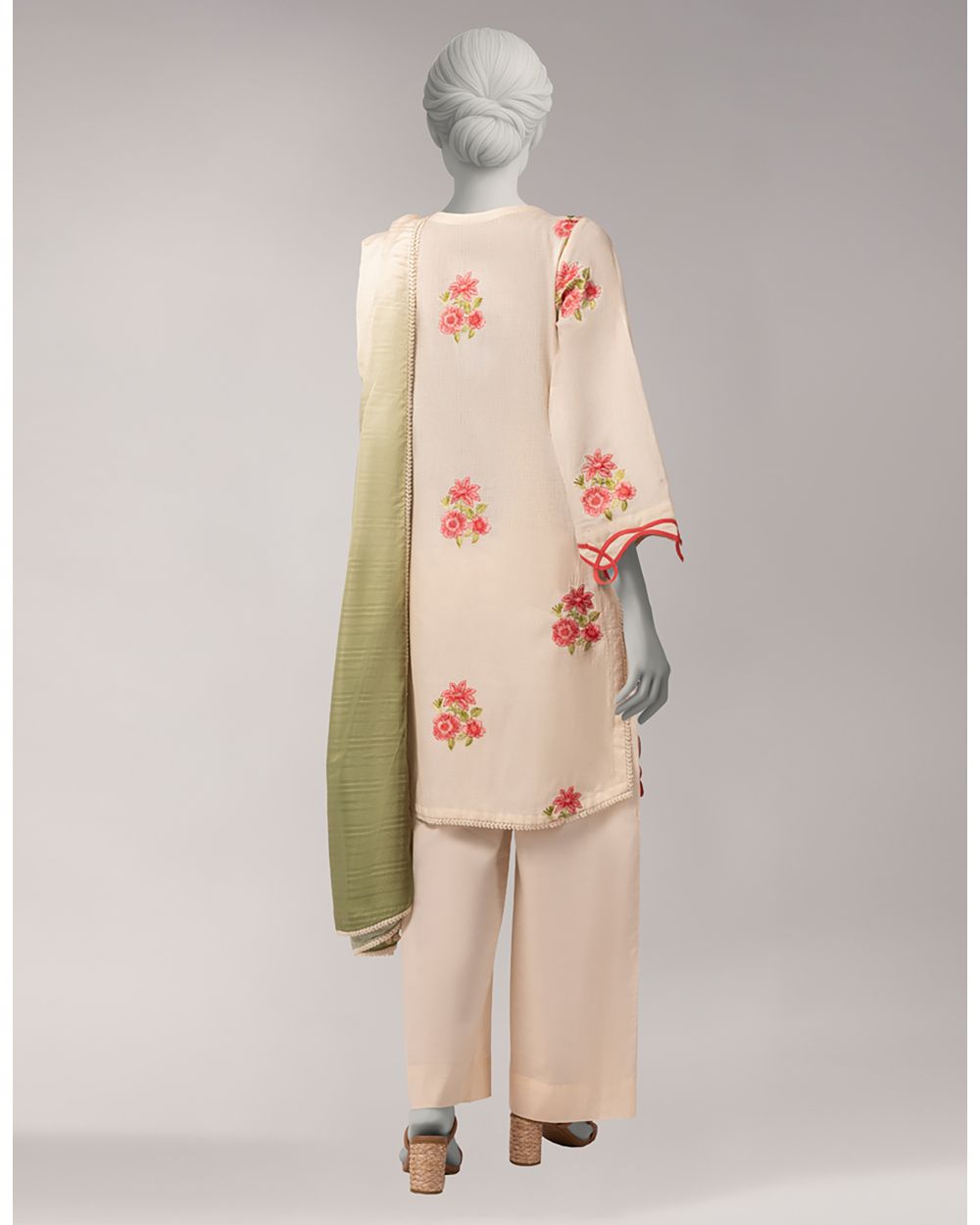 JLAWN-S-26-3811 MAJESTIC-1