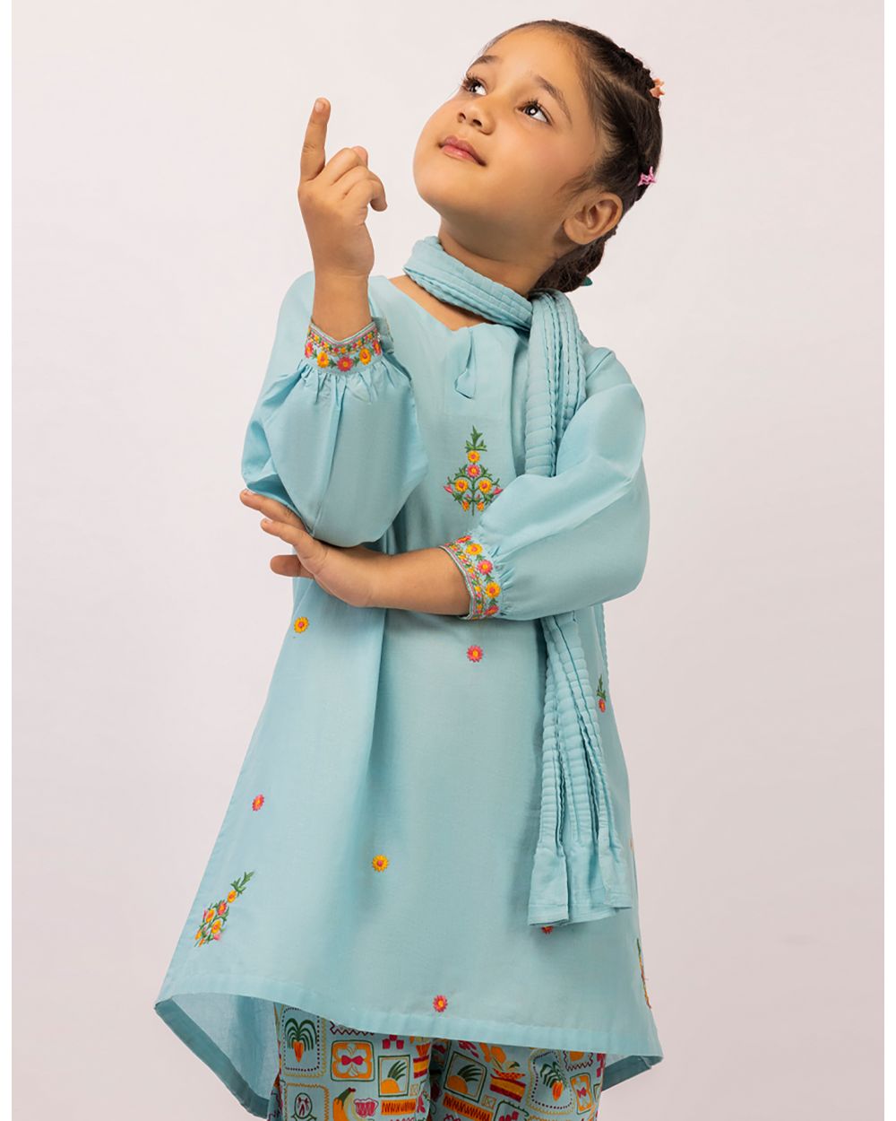 JGK-S-JGP-26-1650 FB/GEOMETRIC BLOOM-1