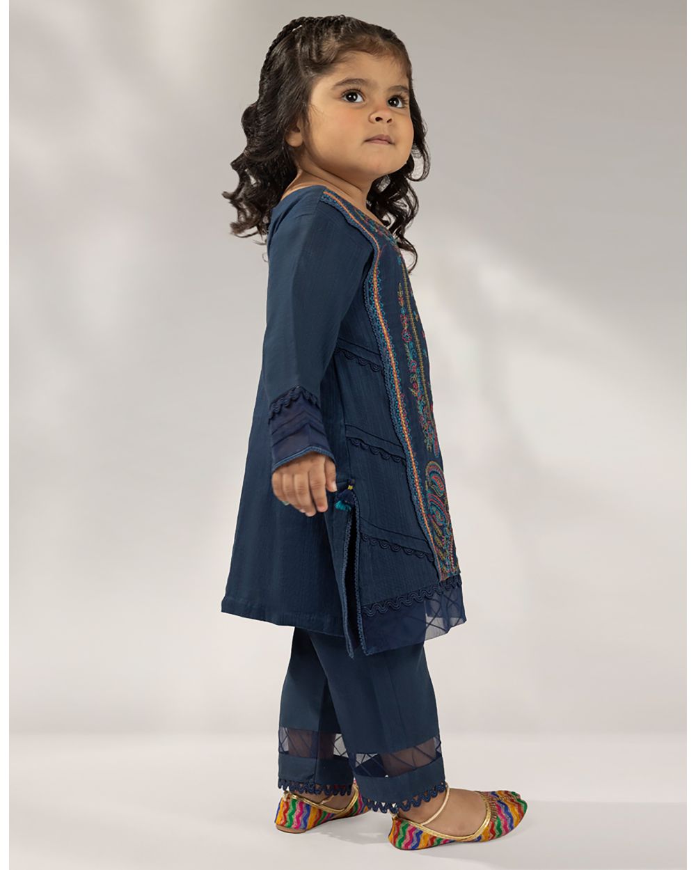 JIK-W-JIST-25-5816 FB/THREADS-I-04