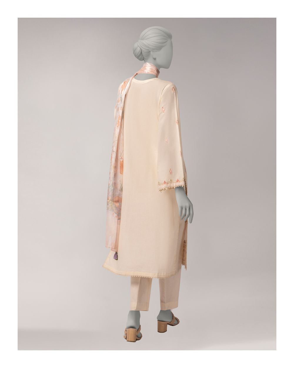 JLAWN-S-26-1114/S LUXE-A-04